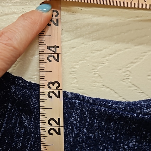 Buffalo by Favid Britton Sweater - Picture 13 of 14